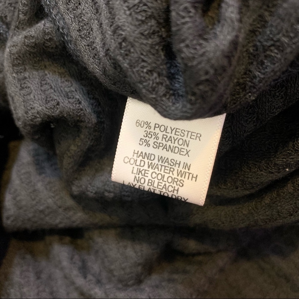 NWT Gibson Black Thermal Waffle Knit Tie Front Button Down Top XS - Picture 10 of 11